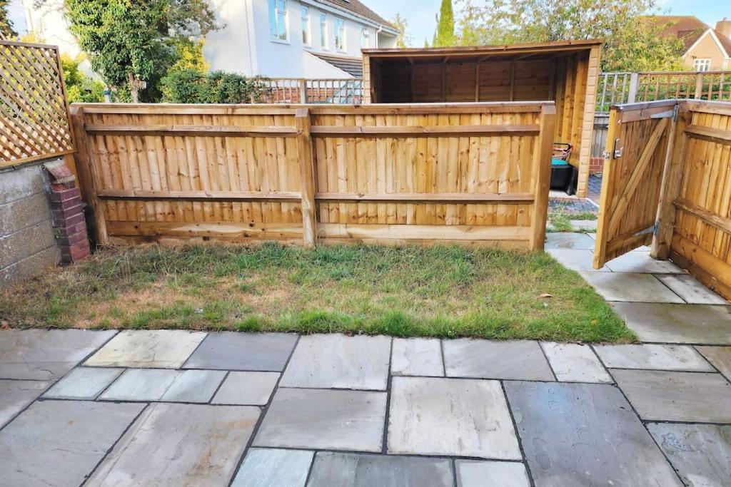 Paradigm House, Stunning 2-Bedroom Apartment 1, Free Parking, Oxford Exterior foto