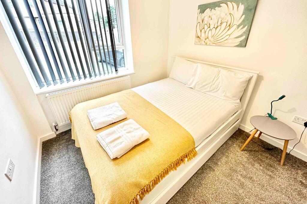 Paradigm House, Stunning 2-Bedroom Apartment 1, Free Parking, Oxford Exterior foto